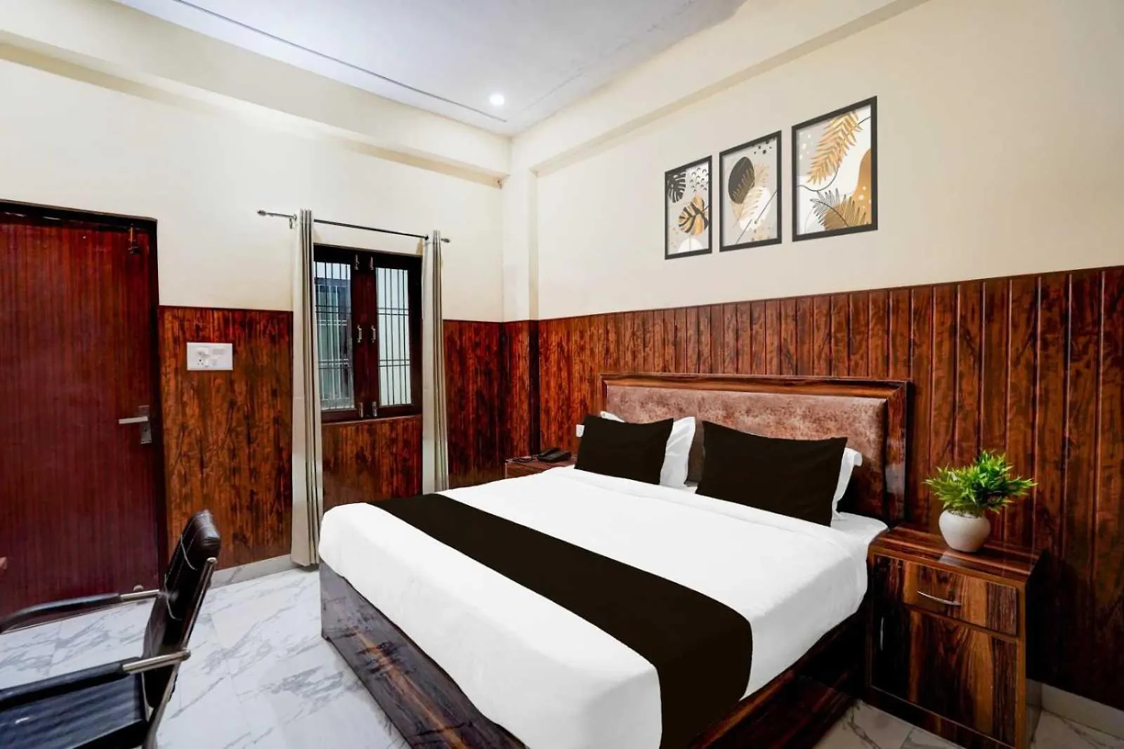 Otel Townhouse Varanasi Railway Junction