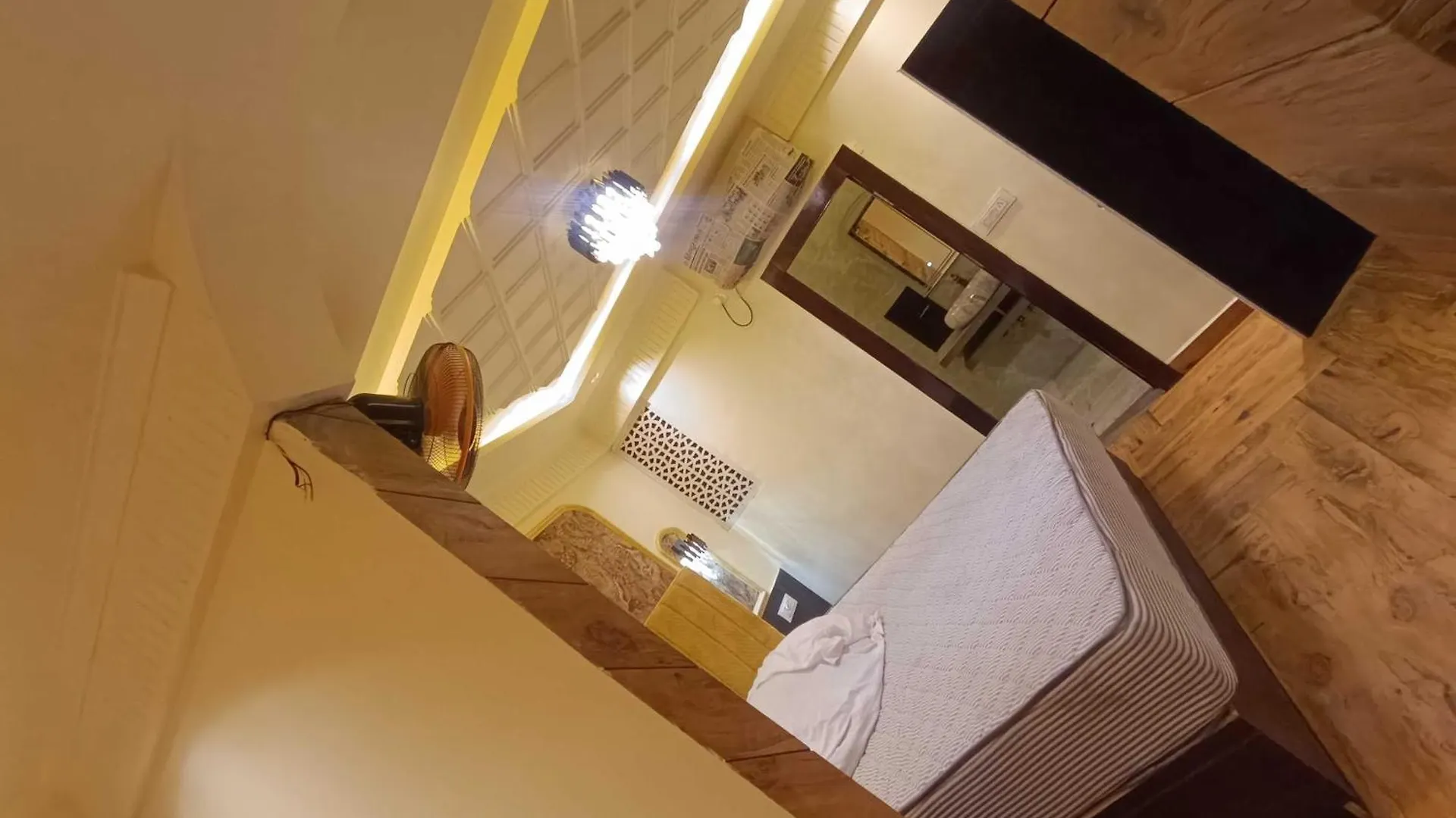 Townhouse Varanasi Railway Junction Hindistan