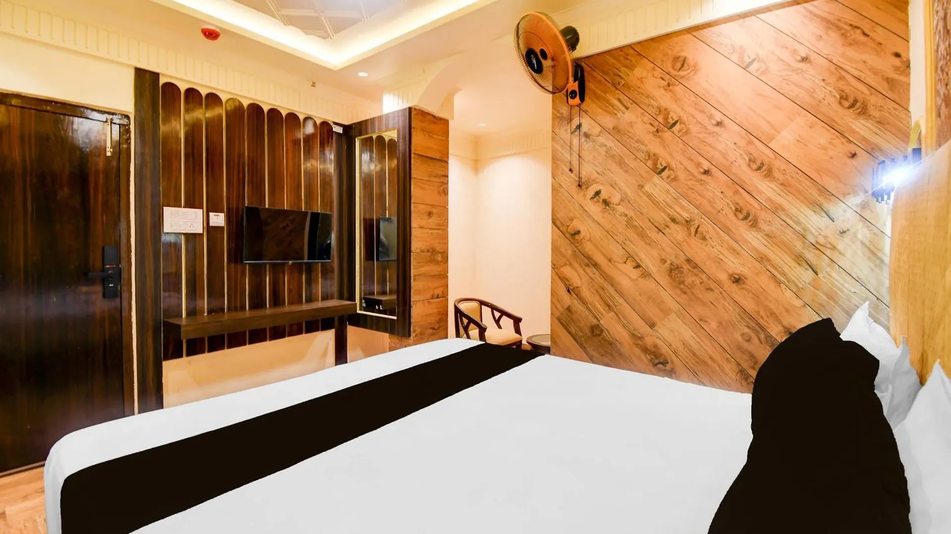 Townhouse Varanasi Railway Junction Otel
