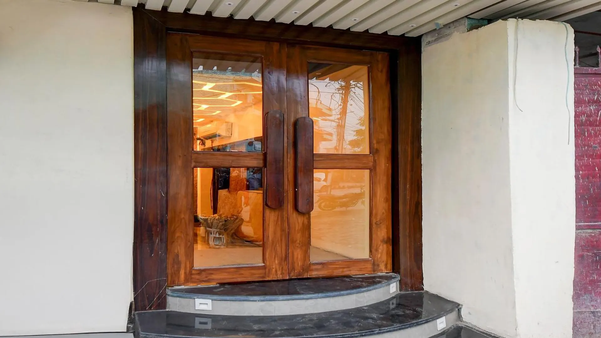 Otel Townhouse Varanasi Railway Junction
